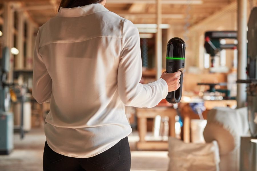 BLK2GO_Complex_Space_Girl_Close